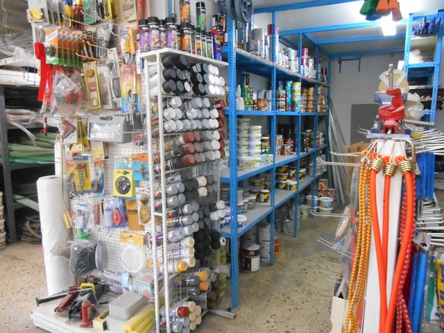 xromata-sidirika-pireas6